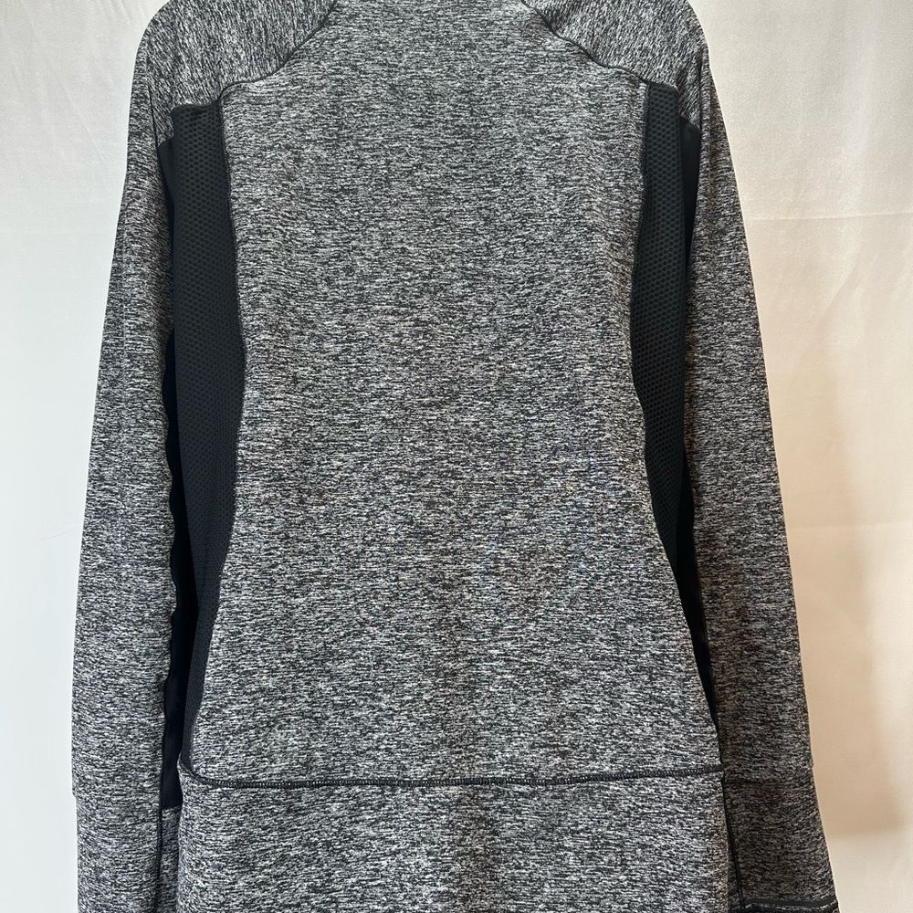 Athleta Running Wild Half Zip Long Sleeve Pullover Jacket Gray Black Size L - Picture 6 of 9